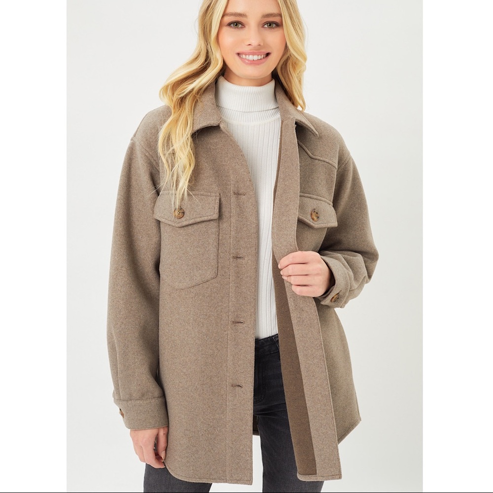Cocoa Oversized Thick Fleece Shacket.